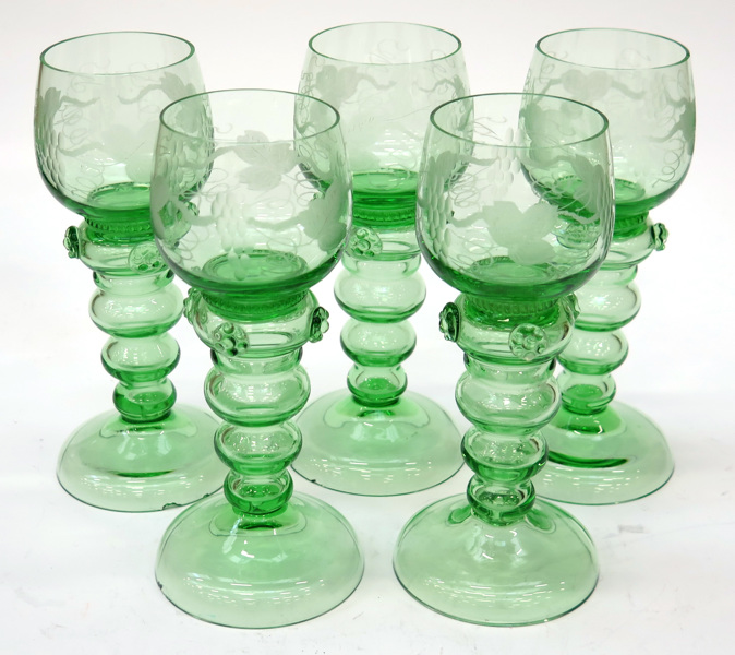 Remmare, 5 st, grön glasmassa, 1900-talets mitt, _10031a_lg.jpeg