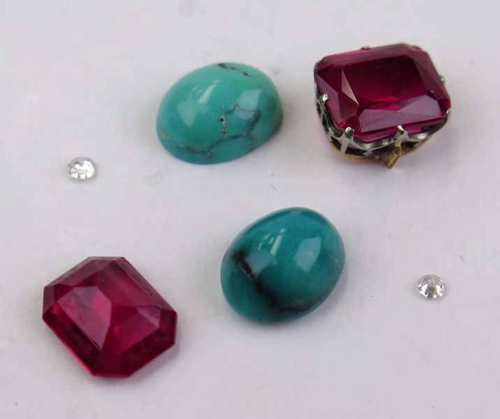 Oinfattade stenar, 4 st, 2 åttkantslipade diamanter om vardera cirka 0,03 carat, _1090a_8d82d9ac42aa3cb_lg.jpeg