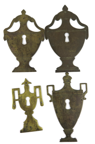Möbel/skåpsbeslag, 4 st, mässing, Danmark, Louis XVI,_11195a_8d94872f78d4c7d_lg.jpeg