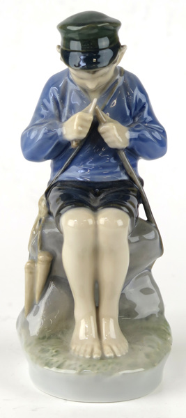 Thomsen, Christian för Royal Copenhagen, figurin, porslin, täljande pojke,_11981a_8d9625433fd0082_lg.jpeg