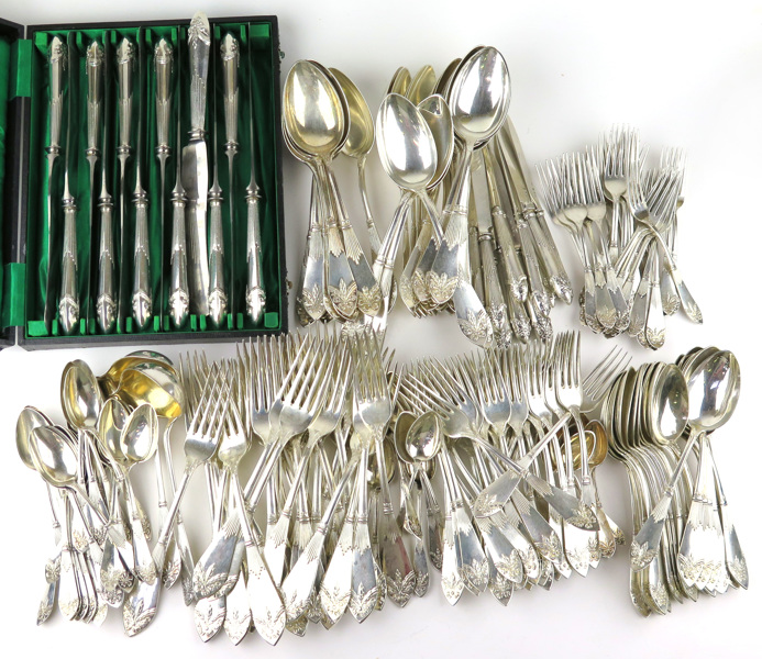 Matbesticksuppsättning, 204 (!) delar, silver, modell "Empire", silvervikt cirka 8000 gram, _12332a_8d967a44f9e1cb5_lg.jpeg