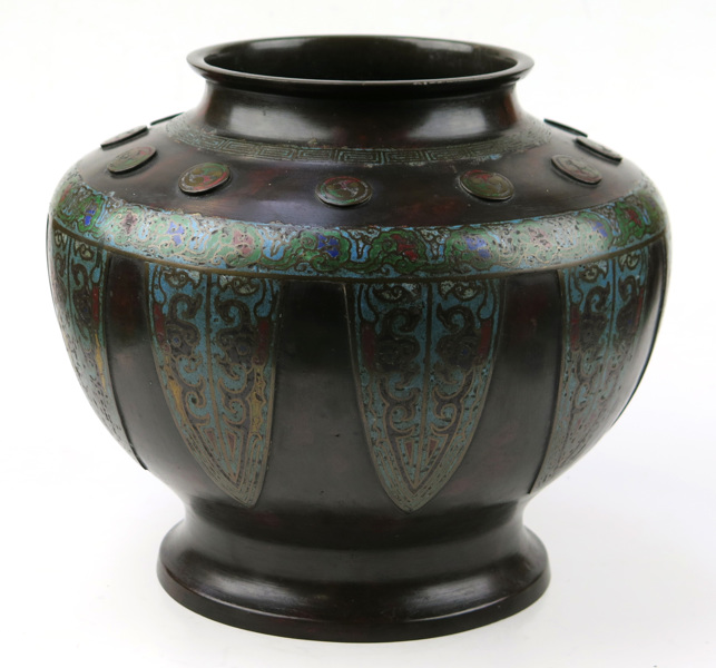 Rökelse(?)urna, brons med cloissonnédekor, Japan, Meiji, sekelskiftet 1900, utvändig dekor av flikar, _13070a_8d97d017b7ca854_lg.jpeg