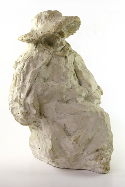 Okänd konstnär, skulptur, gips, sittande kvinna med hatt, _13158a_lg.jpeg