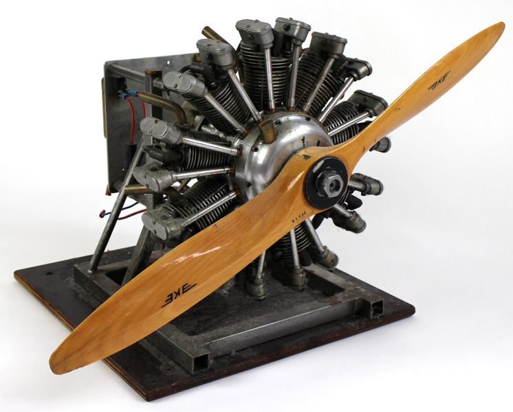 Motor för modellflygplan, 9-cylinders radialmotor, möjligen design Karl Erik Olsrud, _13920a_8d99891d53dbdb7_lg.jpeg