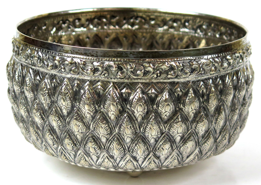 Skål, silver, Thailand Rama IX, 1900-talets mitt, vikt 295 gram, _14283a_8d9a44bb449ee7f_lg.jpeg