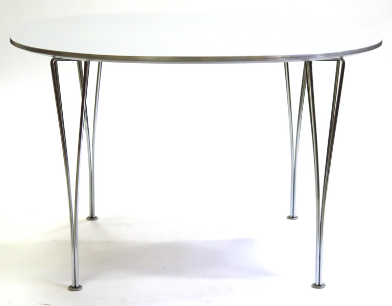 Hein, Piet & Mathsson, Bruno för Fritz Hansen, matbord, ljusgrått laminat med aluminiumsarg på 4 kromade spännben, "Supercirkel", design 1964, _14461a_8d9a9c67b7e4fbf_lg.jpeg
