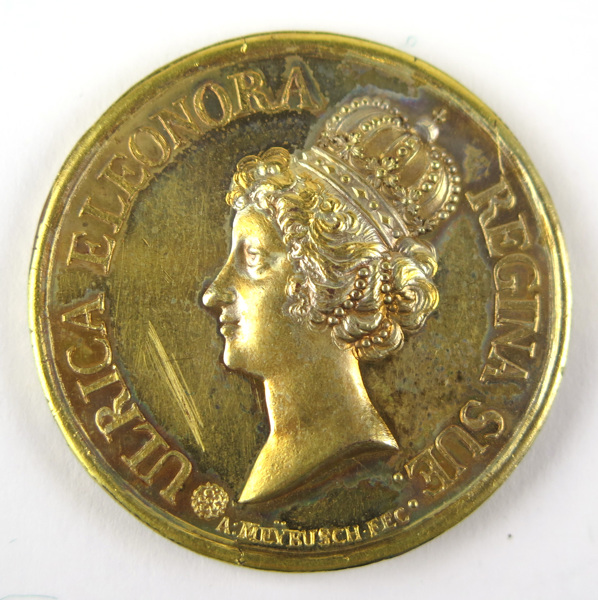 Medalj, förgylld brons, Ulrika Eleonoras d ä kröning 1680, _16496a_8d9eb3389bd68c5_lg.jpeg