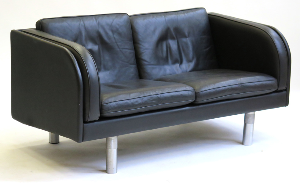 Gammelgaard, Jørgen för Erik Jørgensen, soffa, svart läderklädsel, modell EJ 20/2, _17018a_8d9f6d914098ce4_lg.jpeg