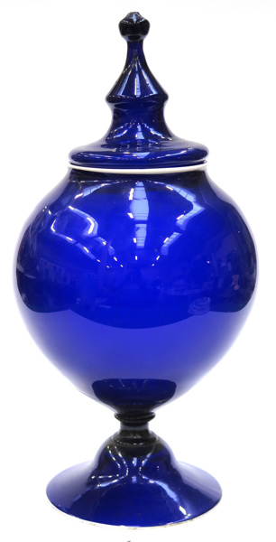 Potpourrieurna, blå glasmassa med vit mynningsrand, antagligen Hurdal, _17031a_8d9f6ddbd3a6e56_lg.jpeg