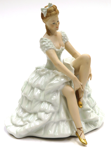 Okänd designer för H Schaubach, Wallendorf, figurin porslin, sittande ballerina, _1729a_8d84428176905f6_lg.jpeg