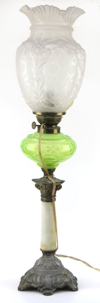 Bordsfotogenlampa, patinerad metall, alabaster och grönt glas med delvis frostad glaskupa, _17297a_8da05bd16297e8f_lg.jpeg