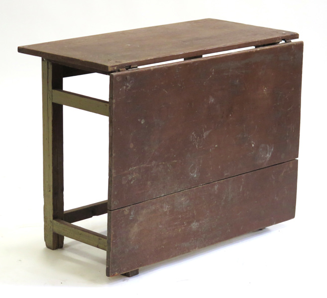 Slagbord med en skiva, bemålat trä, allmogearbete, 1800-tal, _17718a_lg.jpeg