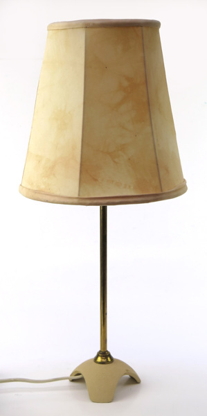Okänd designer, 1950-tal, bordslampa, brännlackerad metall och mässing med textilskärm, modell 4250, _17751a_8da0cc122ae5591_lg.jpeg