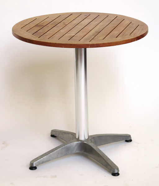 Cafébord, trä med aluminiumfot, modern tillverkning, _18390a_8da221794618b58_lg.jpeg