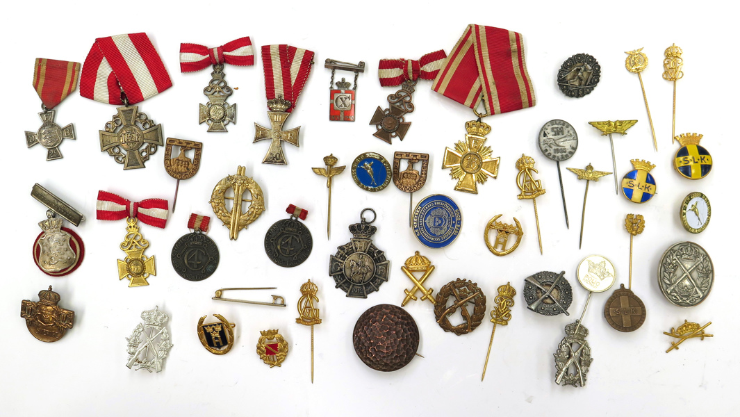 Parti medaljer, nålar och pins, Sverige och Danmark, _1842a_8d845ec4d57d409_lg.jpeg