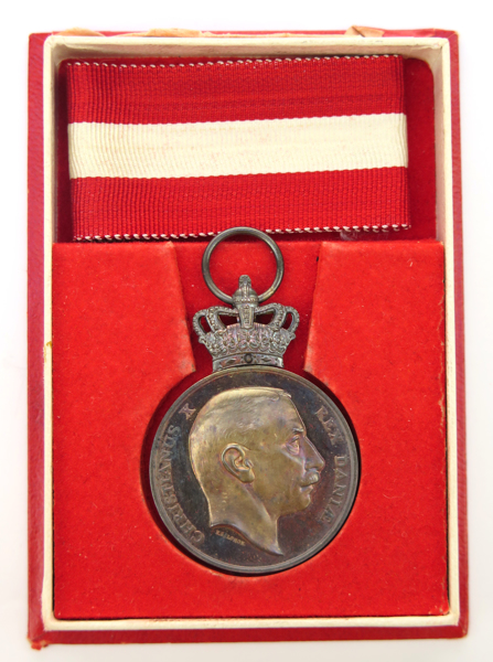 Medalj, silver, Danmark, Kong Christian den Tiendes frihedsmedalje - Pro Dania, _18639a_8da23a886026332_lg.jpeg