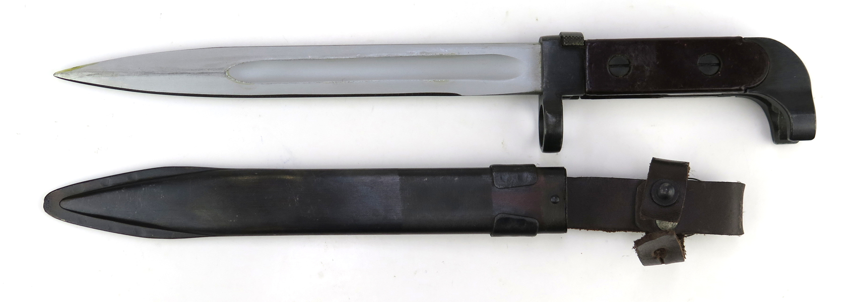 Knivbajonett i balja, Ryssland M/1947, för Automatkarbin M/1947 (AK47 Kalashnikov), _18970a_8da39a77ea37b4f_lg.jpeg