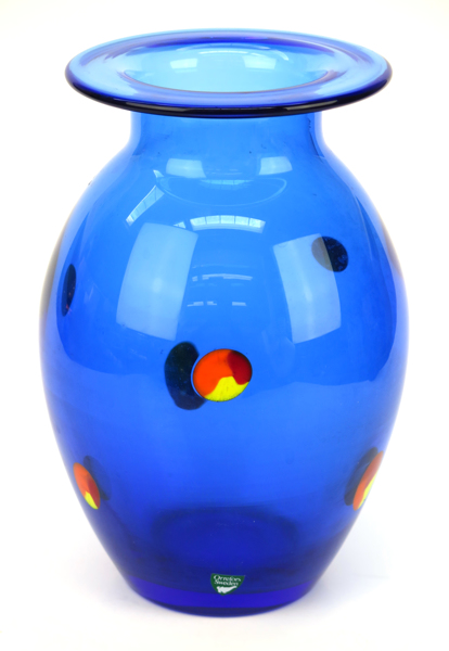 Lagerbielke, Erika för Orrefors, vas, blå glasmassa med inväsningar i orange, rött och gult, "Pepperoni", _20369a_8da64196b71ff05_lg.jpeg