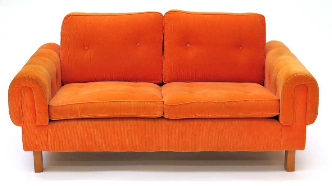 Okänd designer, 1960-tal, soffa, orange manchesterklädsel, _20558a_lg.jpeg