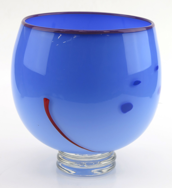 Gibson, Helena för Göteborgs Glasstudio, vas, glas, blå glasmassa på klar fotklack, _21424a_8da81e4d9acdc92_lg.jpeg