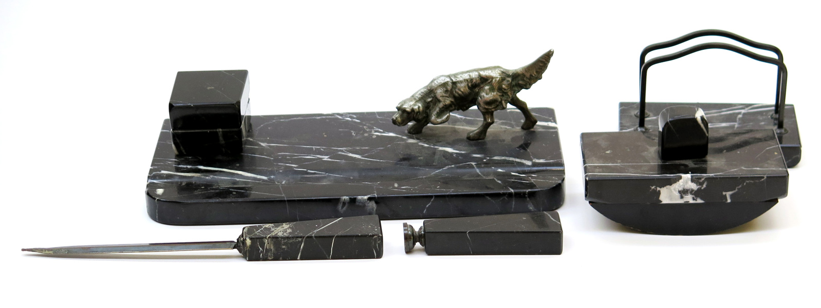 Skrivställ, svart marmor och metall, 1900-talets 1 hälft, dekor av hund_21844a_lg.jpeg