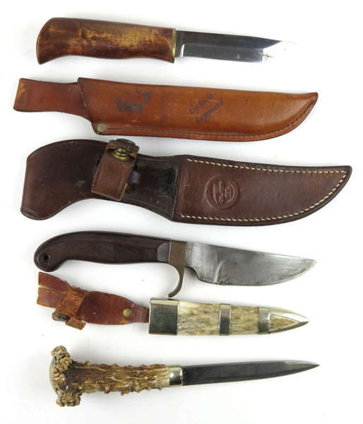 Knivar 1 balja, 3 st,; 1 Olsen Knives (OK), 1 rådjurshorn och smide samt 1 björk och smide,_22642a_8da9bd1db4f2ff2_lg.jpeg