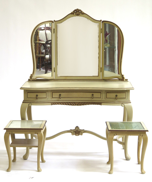 Toilettebord samt 1 par nattygsbord, lackerat och bronserat trä, rokokostil, 1900-talets 1 hälft, _2296a_8d84ac6d3d43ff9_lg.jpeg