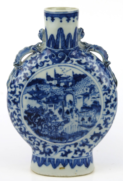 Flaska, porslin, så kallad pilgrimsflaska, Kina, 18-1900-tal, _23299a_8dab2a4aede7118_lg.jpeg