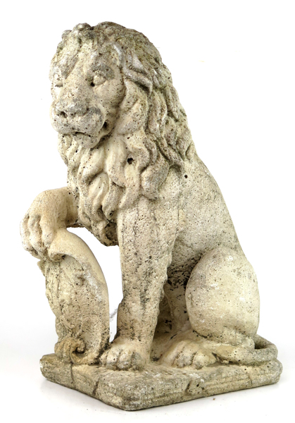 Trädgårdsskulptur, stenmassa, 1900-tal, sittande lejon, _23522a_lg.jpeg