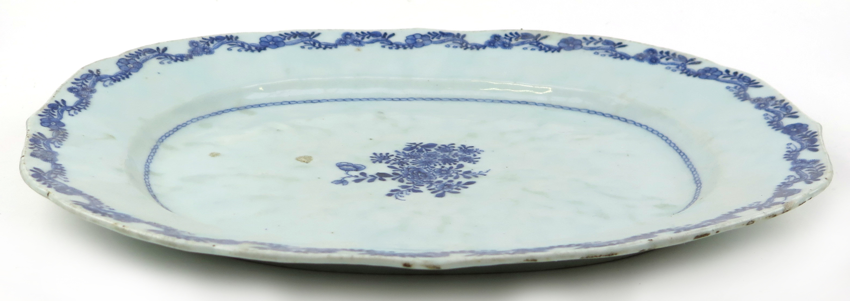 Stekfat, porslin, Kina, Qianlong (1736-95), blå underglasyrdekor, _24545a_8dad84f26161837_lg.jpeg