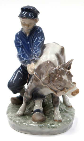 Thomsen, Christian, för Royal Copenhagen, figurin, porslin, pojke med kalv, _2471a_8d854d8a4065d7d_lg.jpeg