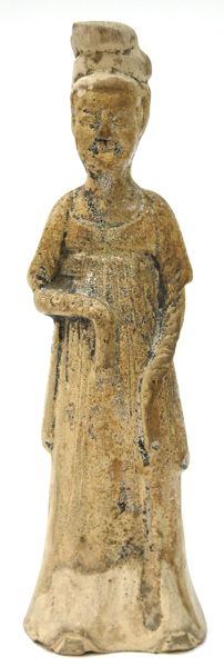 Gravfigurin, delvis glaserat lergods, Kina, antagligen Tang (618-907), stående hovdam,_2477a_8d854d9457696e0_lg.jpeg