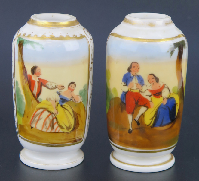 Vaser, 1 par, mjukporslin, antagligen Frankrike, 1800-tal, polykrom dekor, h 12 cm_25913a_8db08fef99781c2_lg.jpeg