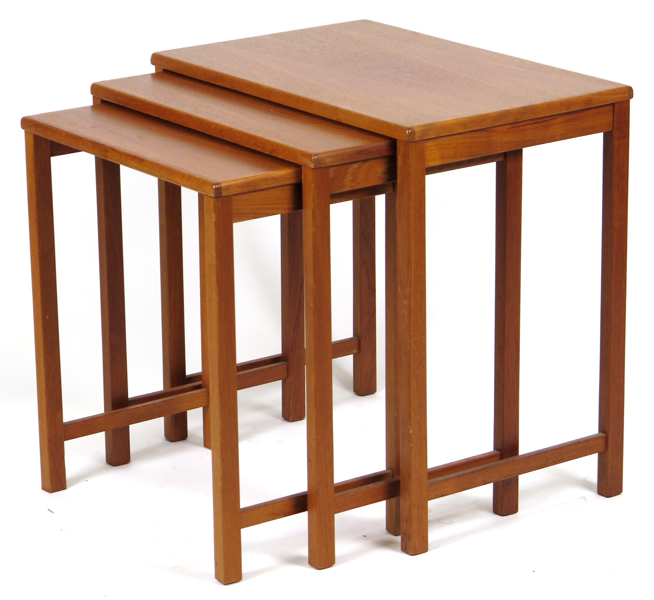 Okänd designer, 1950-60-tal, satsbord 3 st, teak, b 53 cm