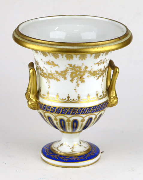 Urna, porslin, Chelsea_Derby cirka 1769-84, dekor i guld och kobolt, röd signatur, h 18 cm_26898a_lg.jpeg