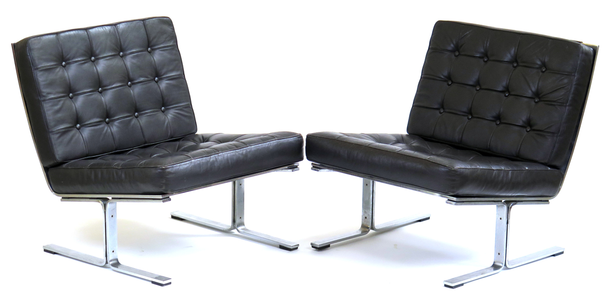 Okänd designer, 1950-60-tal, loungefåtöljer, 1 par, rostfritt stål med svarta, lösa läderklädda dynor, _27a_8d80c8550aac779_lg.jpeg