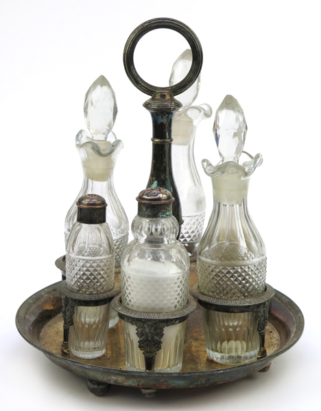 Bordssurtout, nysilver med glasflaskor, 1800-talets 2 hälft, total höjd 26 cm_27460a_8db41a296a46a00_lg.jpeg