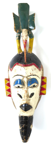 Mask, skuret och bemålat trä, så kallad Kalao Bird mask, Senufo, Elfenbernskusten, 1900-talets 2 hälft, h 66 cm