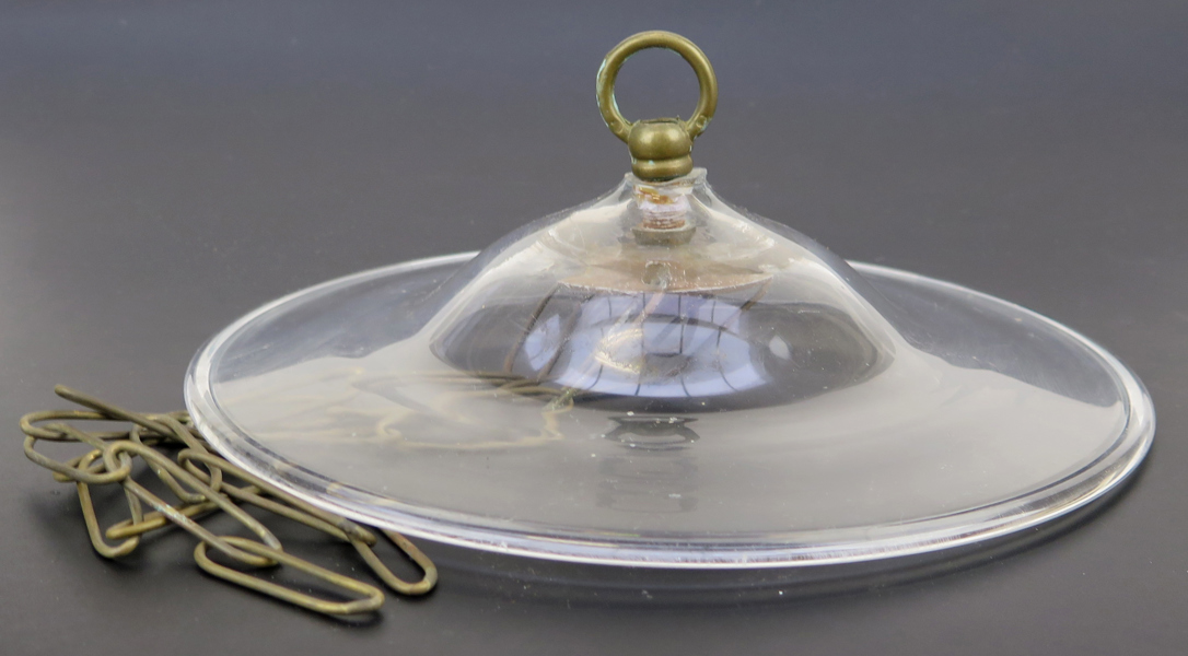 Sotskydd till glasampel, glas och mässing, sengustaviansk stil, sekelskiftet 1900, dia 22 cm_27618a_lg.jpeg
