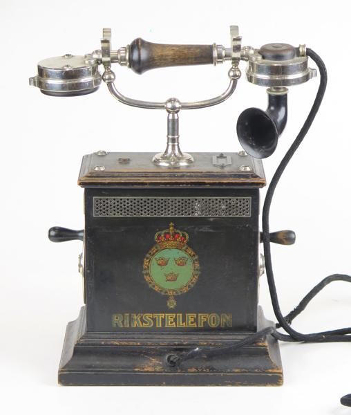 Klyktelefon, Rikstelefon, 1900-talets 1 hälft, höjd 32 cm