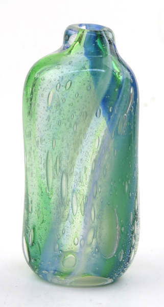 Wärff (Wolff) Ann för Kosta, vas, glas, dekor i grönt och blått samt av luftbubblor, signerad, h 15 cm_28580a_8db5ac79139f1f2_lg.jpeg