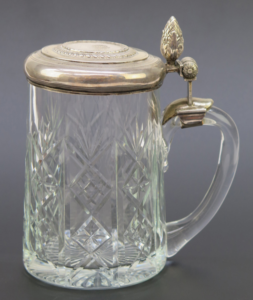 Krus, glas med silverlock, detta, Danmark, barock, 1700-talets början, stämplat Christen Jensen 1713, guardeinstämpel för Conrad Ludolf Köpenhamn 1713, skorpionens tecken, h 20 cm, _29196a_8db70b8729ad324_lg.jpeg