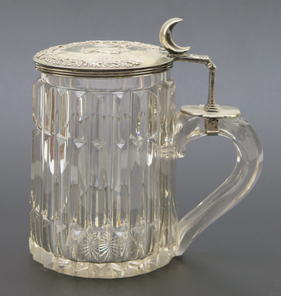 Krus, glas med silverlock, Tyskland, 1800-talets mitt, dekor av eklöv mm, ostämplat, h 16 cm_29197a_8db70ac3cb16601_lg.jpeg