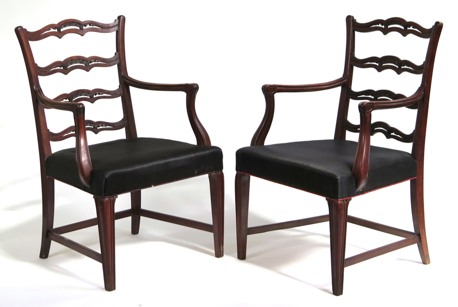 Stolar, 1 par, mahogny med tagelklädd sits, Chippendalestil, 1900-talets 1 hälft, _29218a_lg.jpeg