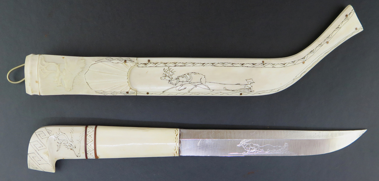 Samekniv, helhorn, dekor av renar, akkja mm, klinga signerad Johannes Lauri Rovaniemi, l 36 cm_29635a_8db732f6144eb63_lg.jpeg
