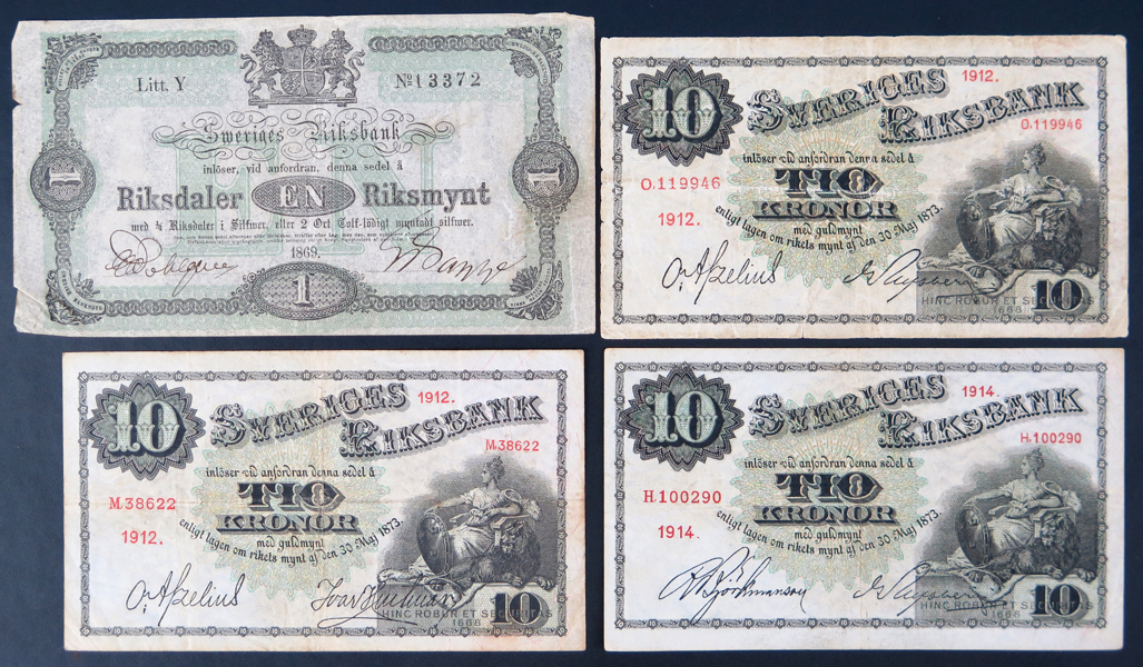 Sedlar, 4 st; 1 Riksdaler Riksmynt 1869, 2 st 10 Kronor 1912 samt 1 10 Kronor 1914