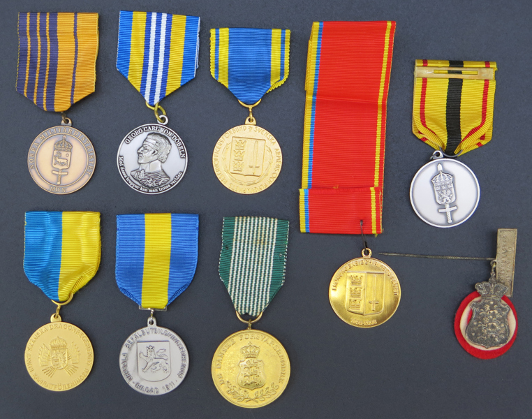 Parti militära medaljer mm, Sverige och Danmark