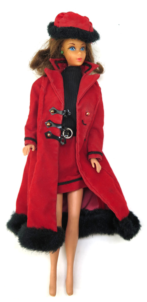 Barbie-docka (1966) med kjol, tröja, kappa och hatt, höjd 29 cm_31104a_8dba30c0e428783_lg.jpeg