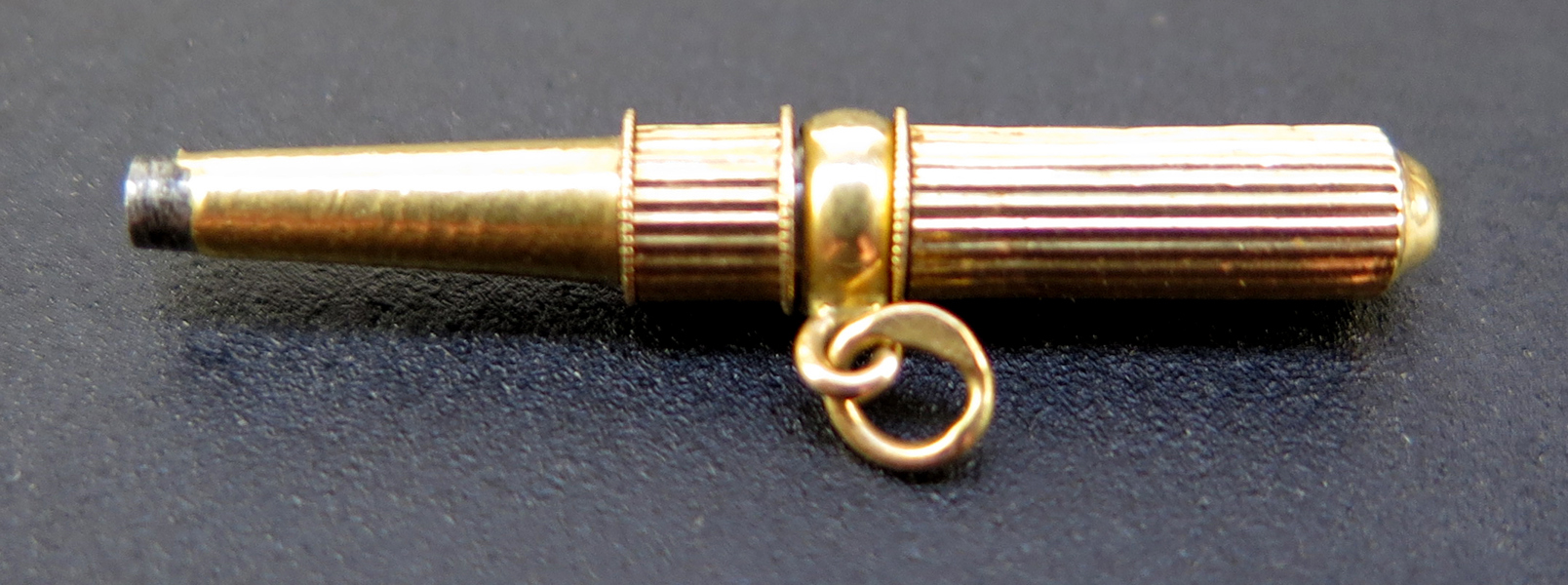 Noteringsstift, (delvis ?) 18 karat rödguld, 1800-tal, vikt 1,7 gram