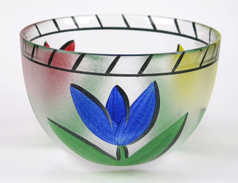 Hydman-Vallien, Ulrica för Kosta Boda, skål, bemålat glas, "Tulip", diameter 22 cm